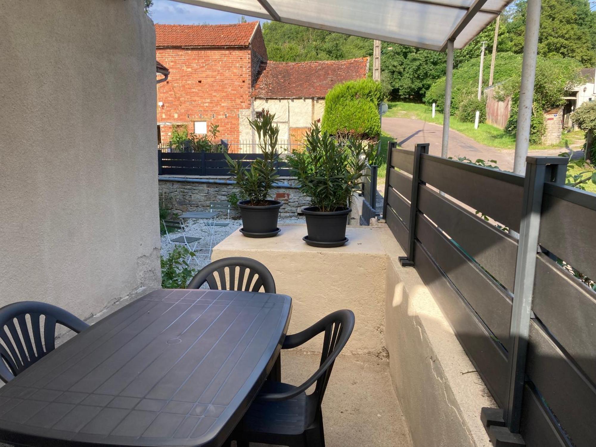 Gite Des Bons Voisins Marigny-le-Cahouet Экстерьер фото